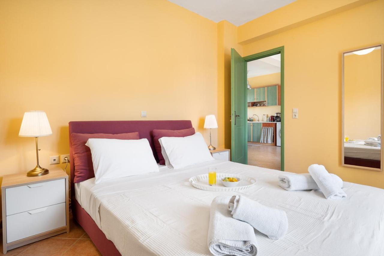 Pavio Villa Poros  Buitenkant foto