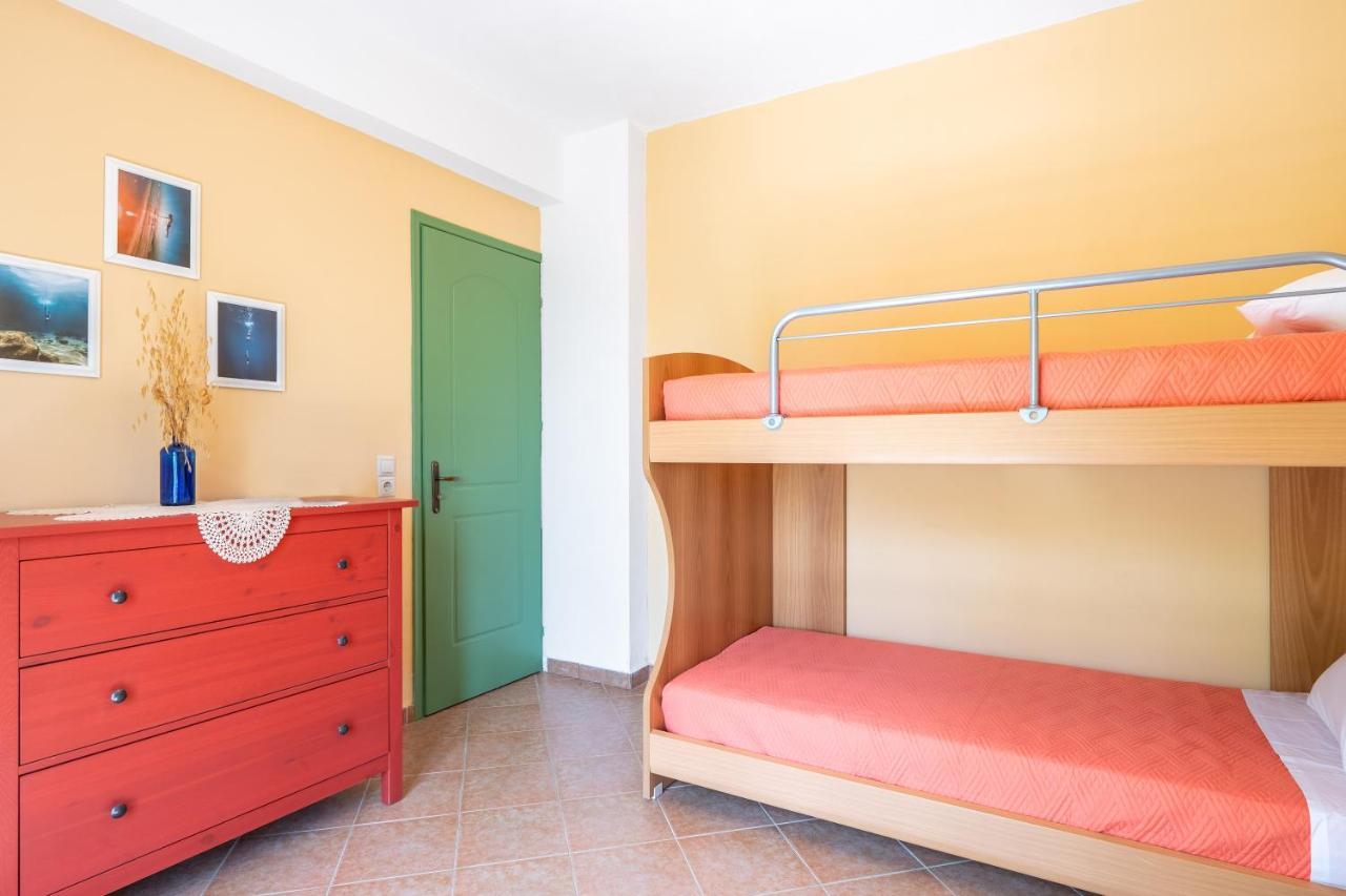 Pavio Villa Poros  Buitenkant foto